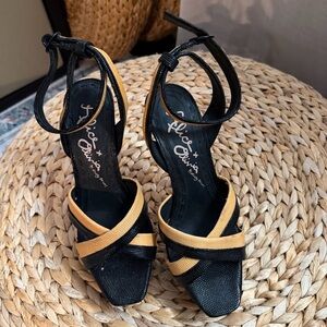 Alice and Olivia Chic Black and Tan Women's Sandals heels 8